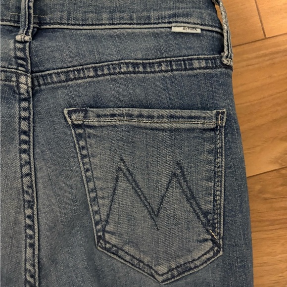 MOTHER Blue Skinny Jeans with Classic Denim Style - Picture 4 of 5